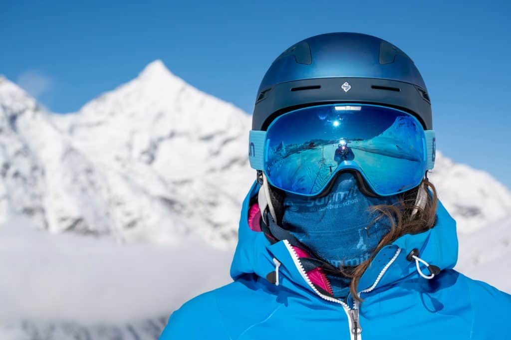 Covid mask for skiing